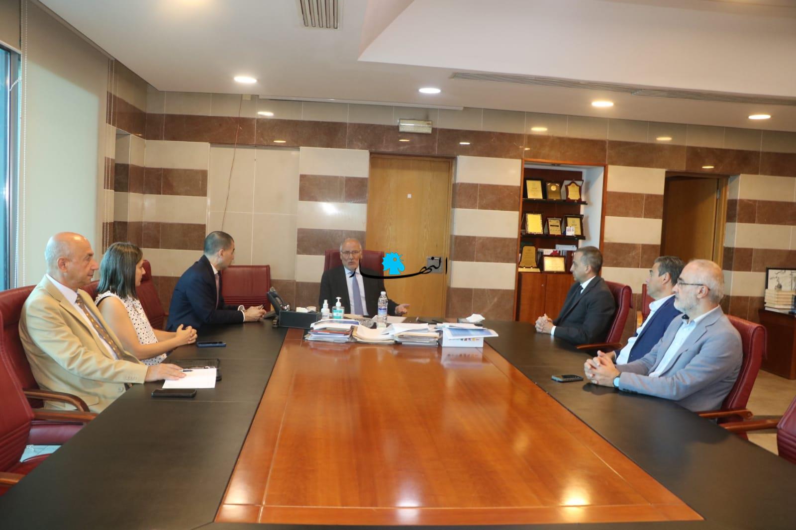 لقاء بين وفد من التيار ووزير التربية لمتابعة قضية تسجيل الطلاب السوريين